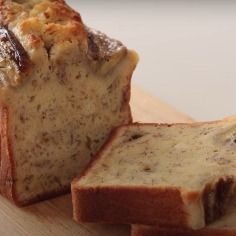 Slicing the banana bread